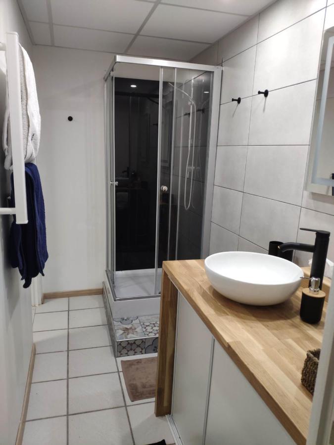 La Tourelle Suite Cosy Entre Vignoble Aixois Et Luberon Le Puy-Sainte-Réparade Zewnętrze zdjęcie