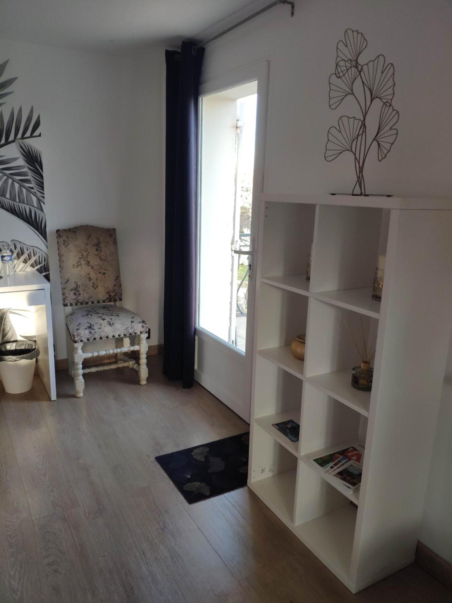 La Tourelle Suite Cosy Entre Vignoble Aixois Et Luberon Le Puy-Sainte-Réparade Zewnętrze zdjęcie