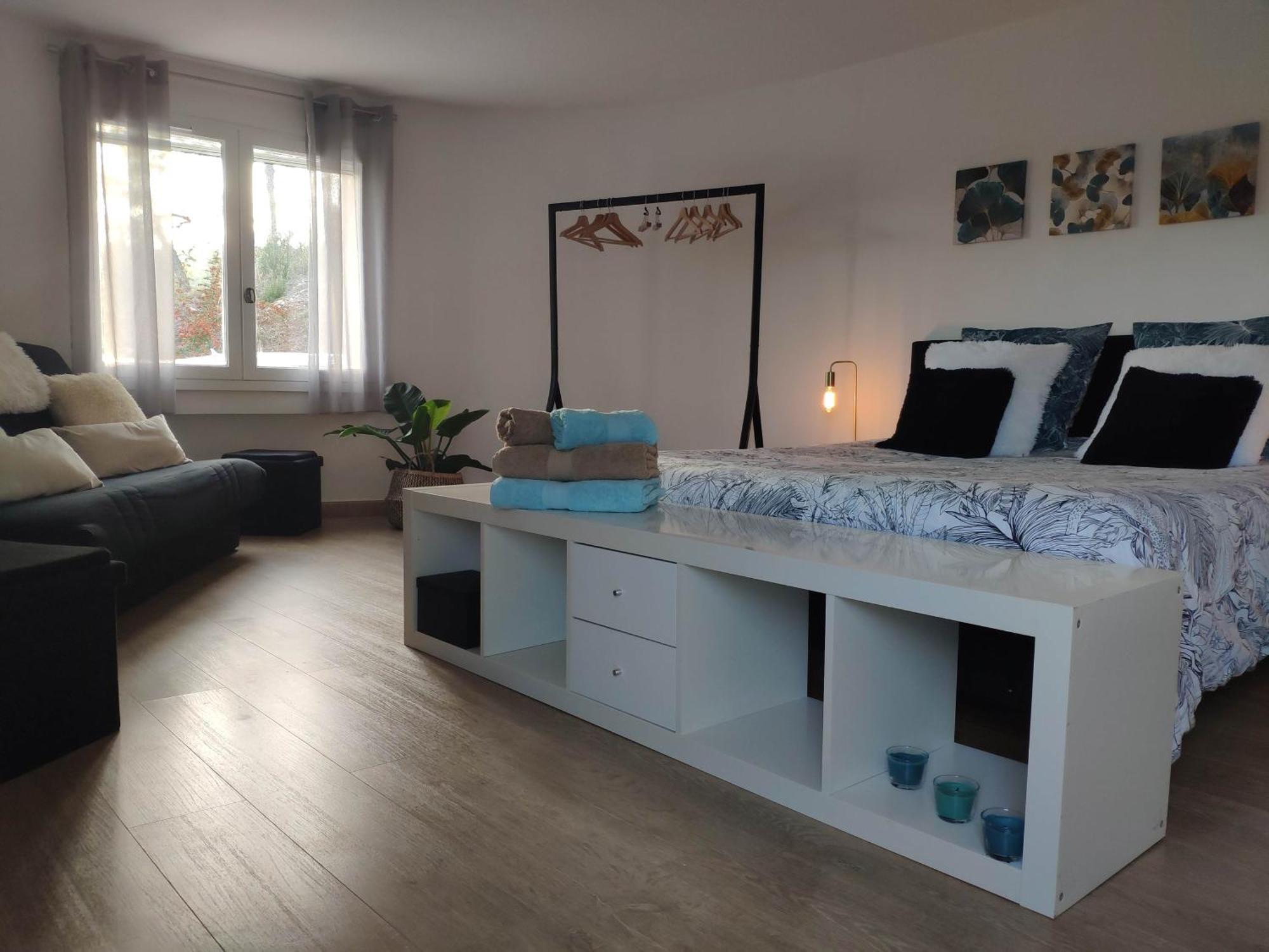 La Tourelle Suite Cosy Entre Vignoble Aixois Et Luberon Le Puy-Sainte-Réparade Zewnętrze zdjęcie