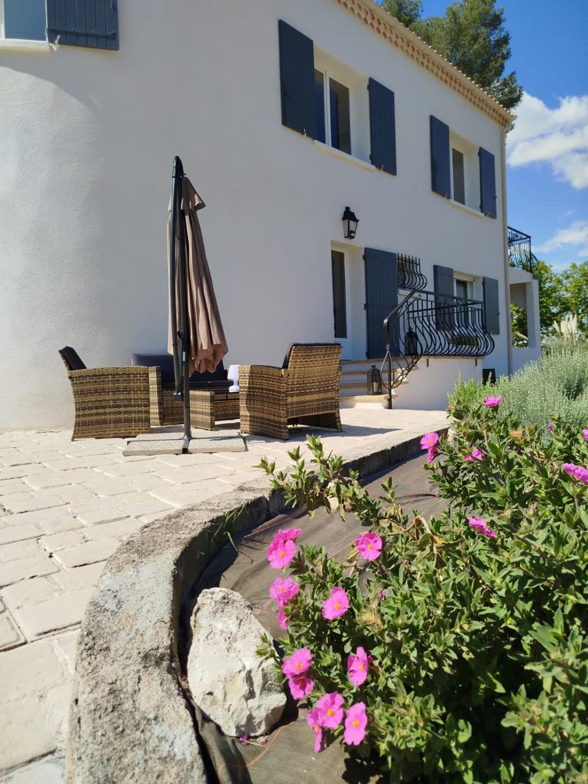 La Tourelle Suite Cosy Entre Vignoble Aixois Et Luberon Le Puy-Sainte-Réparade Zewnętrze zdjęcie